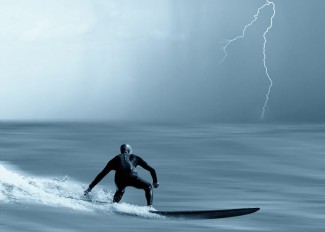 surf_thunderbolt